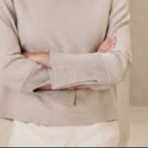 new!BANANA REPUBLIC fine structured ribknit turtleneck special split cuff detail - Picture 6 of 17